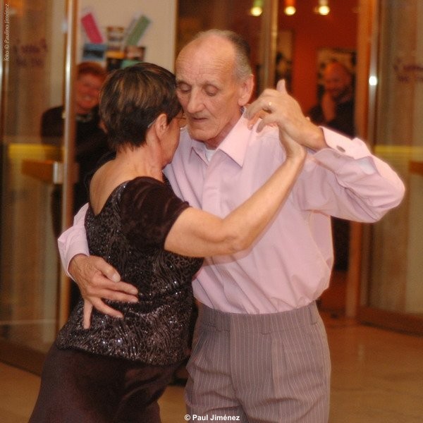 Milonga at Pierre's Caf&eacute;-Bar &middot; 7 April 2005