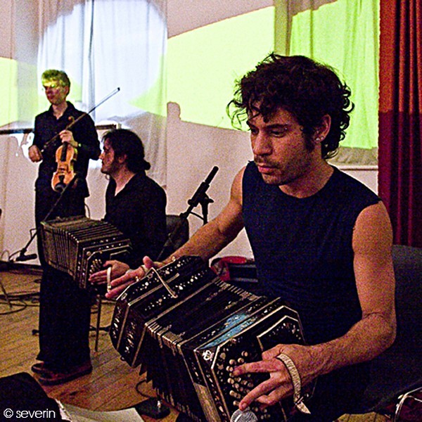 Pr&aacute;ctica Party with Astillero &middot; 23 April 2009